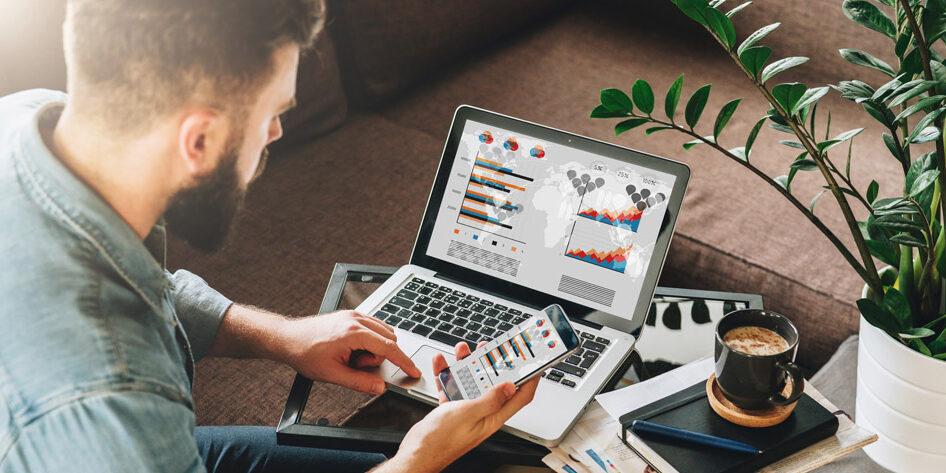 Difference between website and social media for businesses