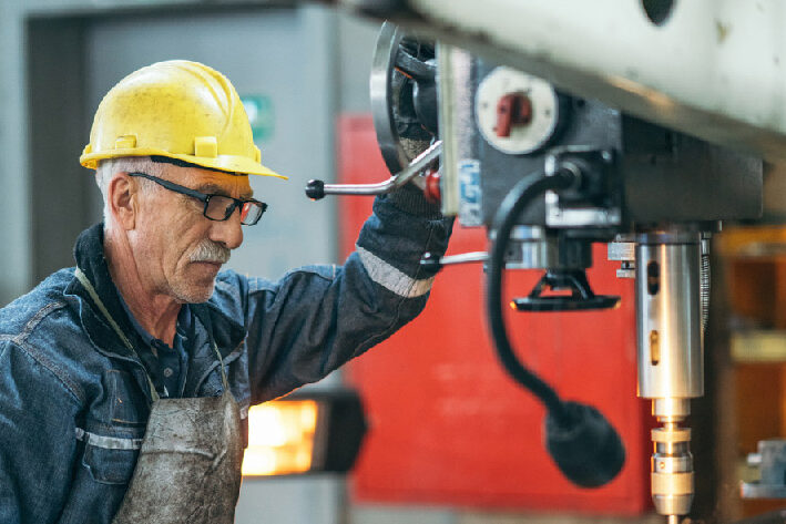 The benefits of hiring older workers The benefits of hiring older workers