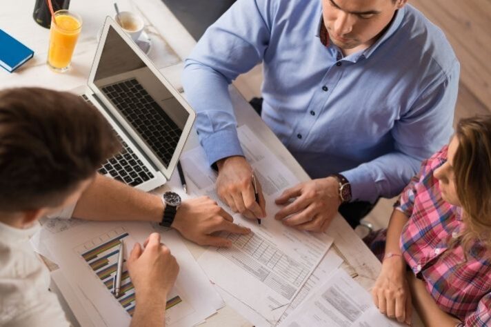 Why You Need To Consider Your Options When It Comes To Financial Advisers Why You Need To Consider Your Options When It Comes To Financial Advisers